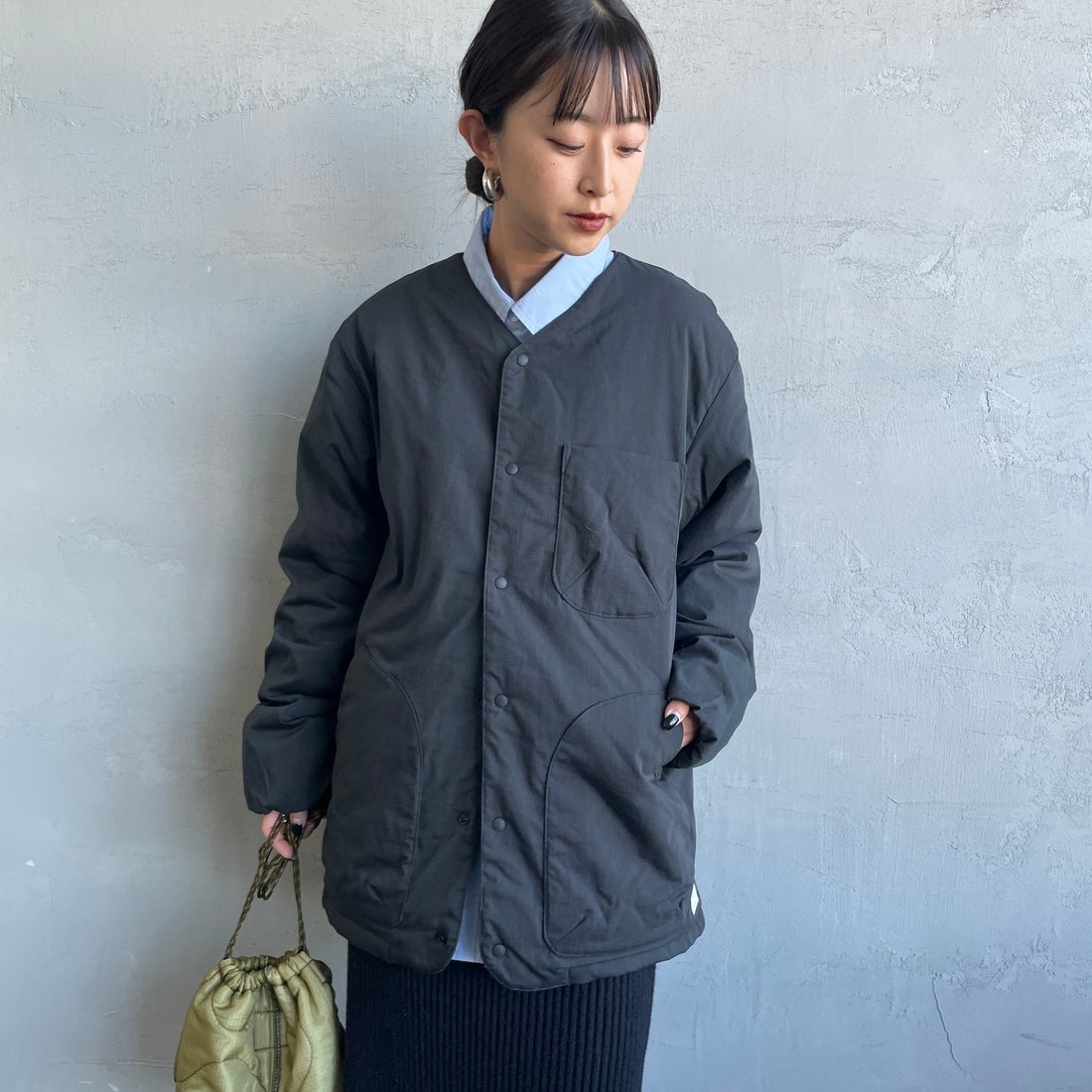 NANGA [ナンガ] ヒノックリップストップインナーダウンカーディガン [ND2441-1M300] BLK &&モデル身長：150cm 着用サイズ：S&&