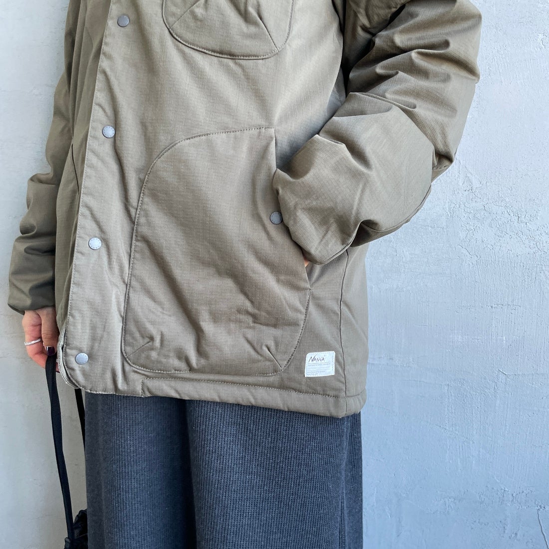 NANGA [ナンガ] ヒノックリップストップインナーダウンカーディガン [ND2441-1M300] AMG &&モデル身長：159cm 着用サイズ：S&&