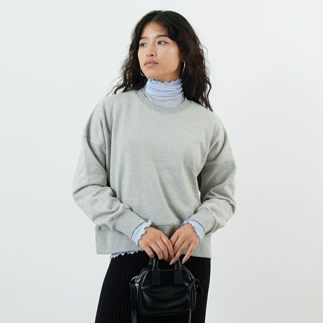 NANGA [ナンガ] ウィメンズ エコハイブリッドスウェットシャツ [NW2442-1F005] L.GRY &&モデル身長：162cm 着用サイズ：WM&&