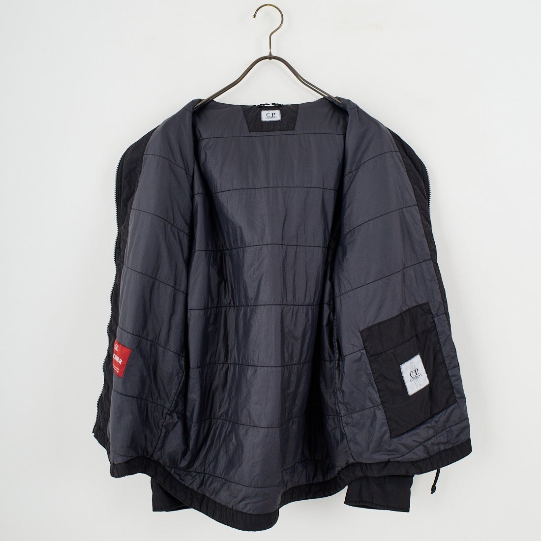 C.P.COMPANY [シーピーカンパニー] Chrome-R フーデッドジップオーバーシャツ [19CMOS084A] 999 BLACK