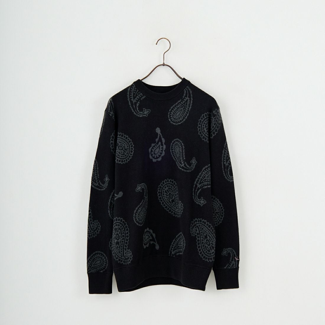 1PIU1UGUALE3 RELAX [ウノ ピゥ ウノ ウグァーレ トレ] ペイズリークルーネックニット [USK-25034] SN90 BLACK