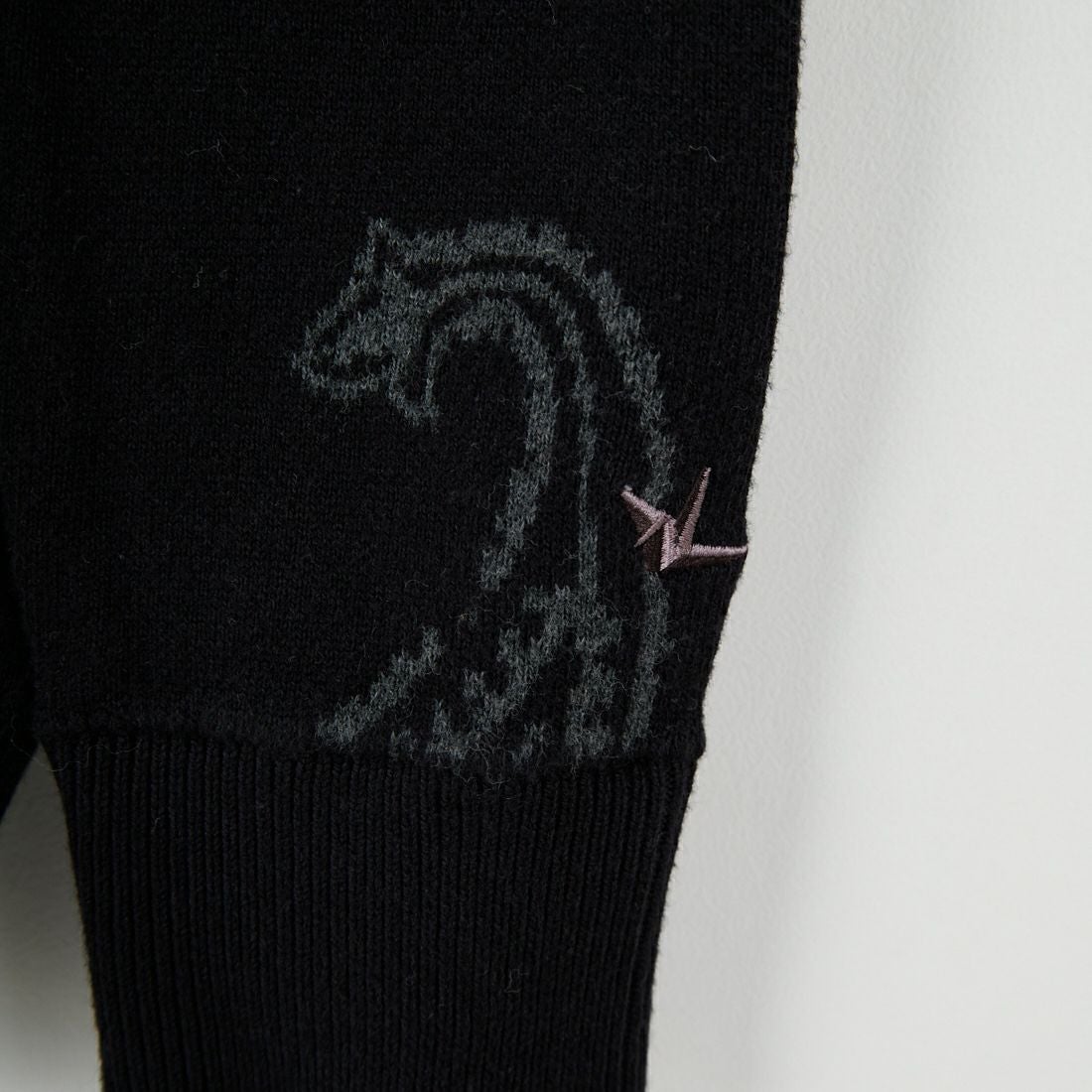 1PIU1UGUALE3 RELAX [ウノ ピゥ ウノ ウグァーレ トレ] ペイズリークルーネックニット [USK-25034] SN90 BLACK