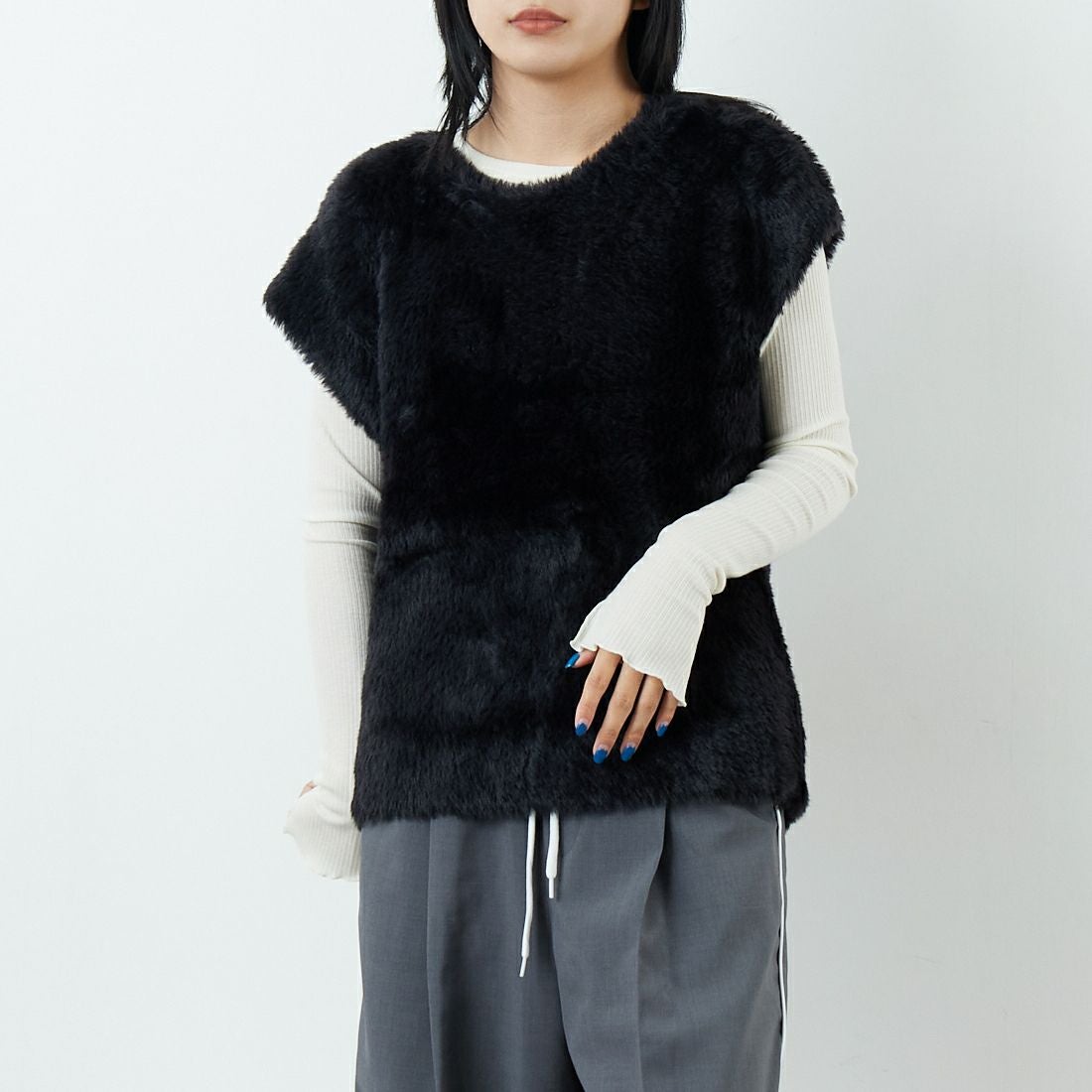 BLACK&&モデル身長：167cm 着用サイズ：F&&