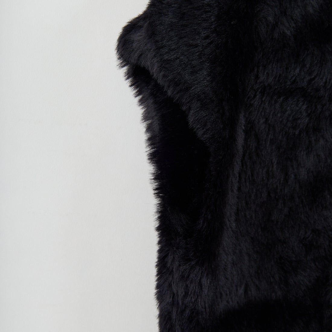 CHIGNON [シニヨン] ファーライクフレンチニットベスト [9454-076JR] BLACK