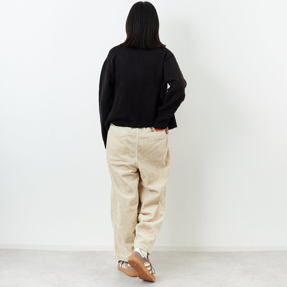 HARVESTY [ハーベスティ] ビッグコーデュロイサーカスパンツ [A12522] 31 IVORY &&モデル身長：162cm 着用サイズ：1&&