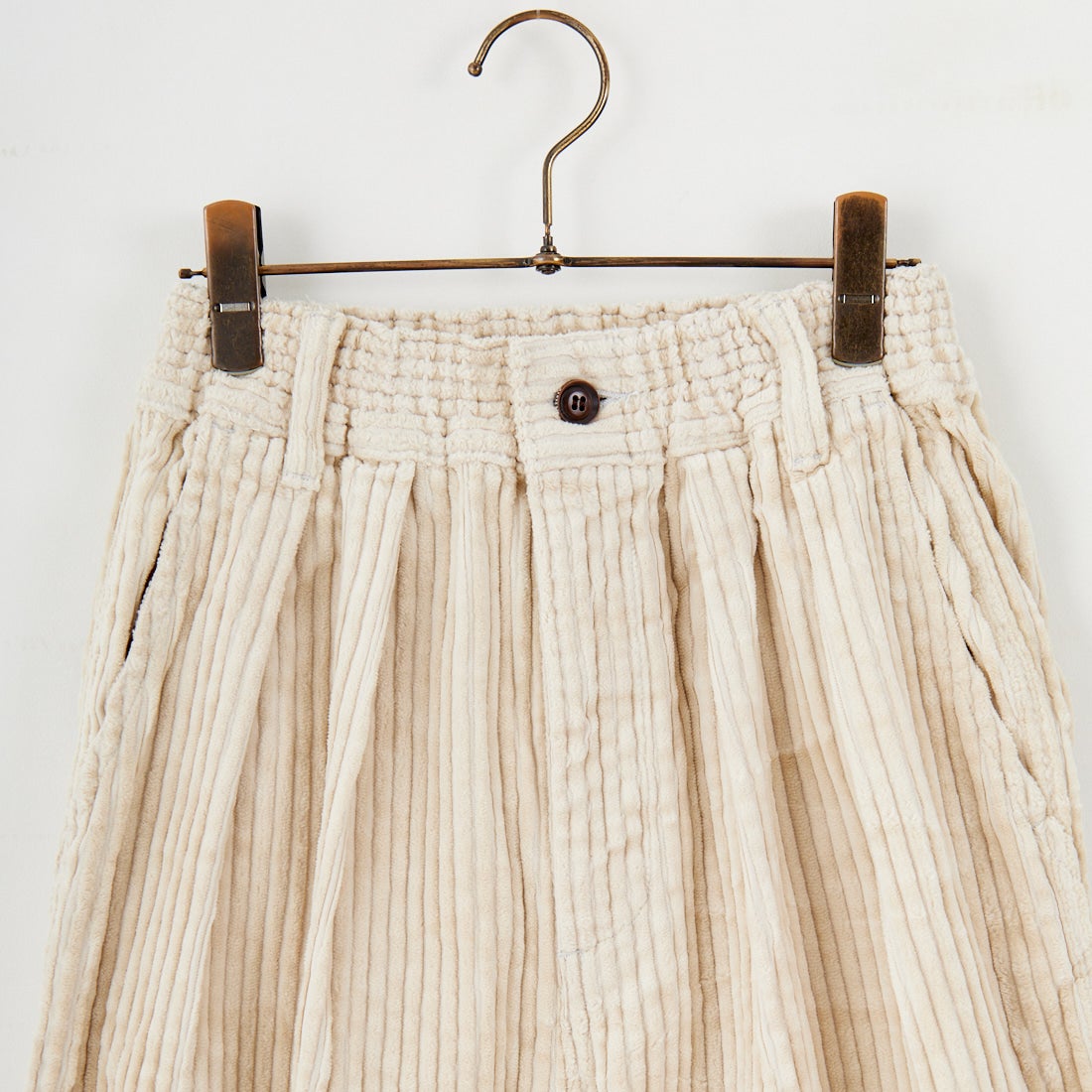 HARVESTY [ハーベスティ] ビッグコーデュロイサーカスパンツ [A12522] 31 IVORY