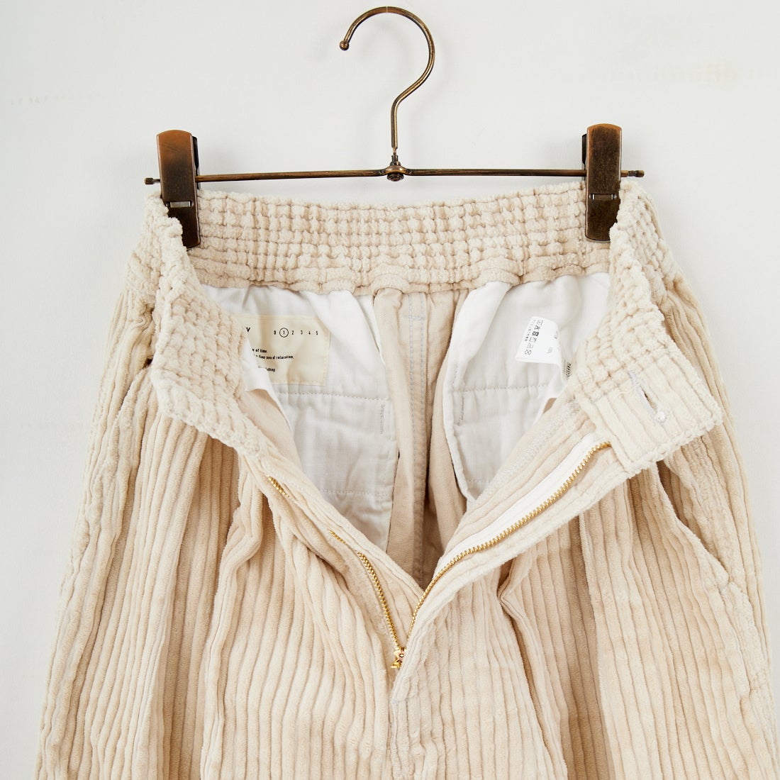HARVESTY [ハーベスティ] ビッグコーデュロイサーカスパンツ [A12522] 31 IVORY