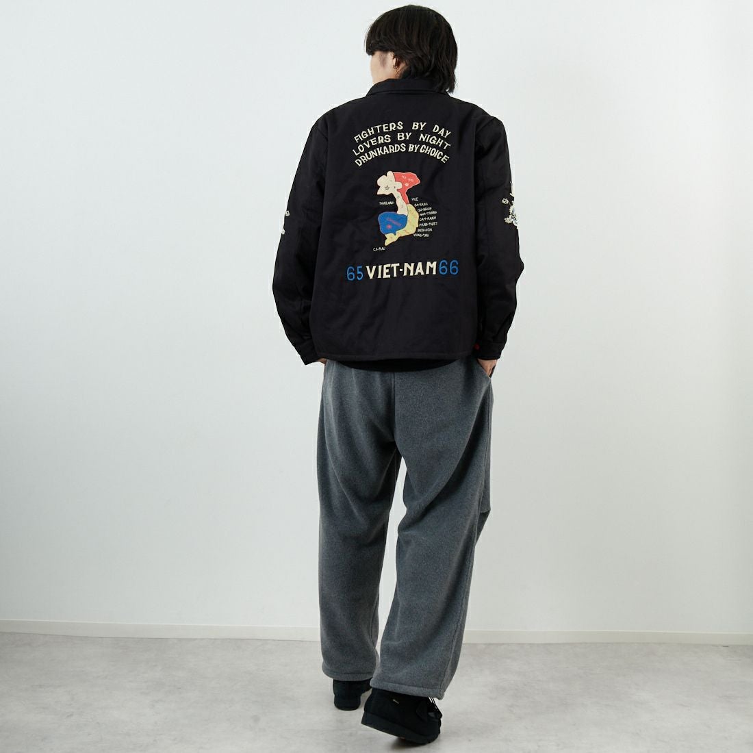 TAILOR TOYO [テーラートウヨウ] リバーシブルベトナムジャケット [TT15800] 119 BLACK &&モデル身長：179cm 着用サイズ：L&&