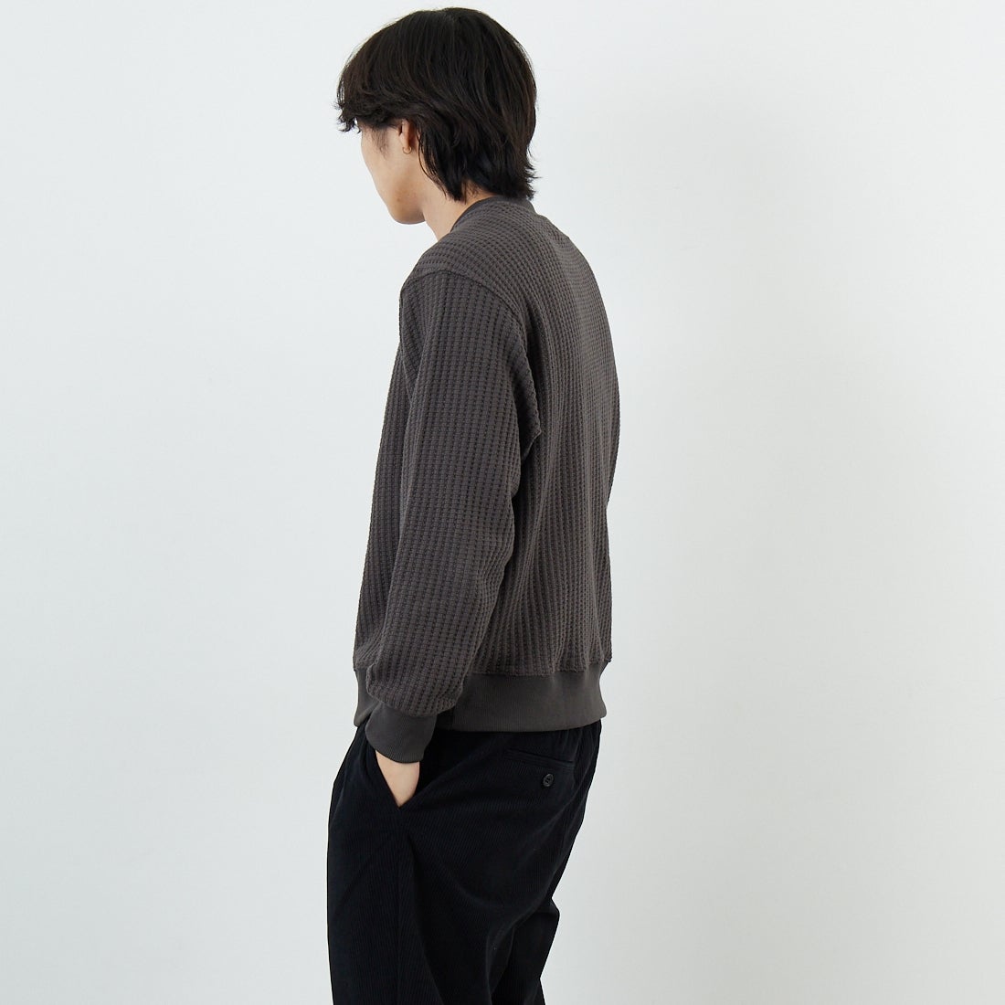 SLICK [スリック] ビッグワッフル クルーネックプルオーバー [5131014] 720 COAL B &&モデル身長：179cm 着用サイズ：1&&