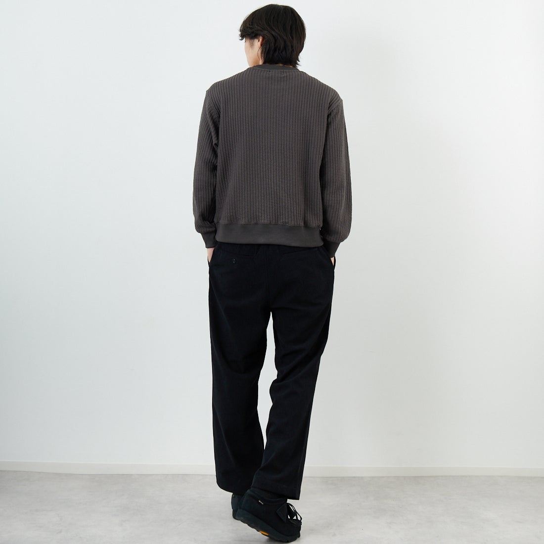 SLICK [スリック] ビッグワッフル クルーネックプルオーバー [5131014] 720 COAL B &&モデル身長：179cm 着用サイズ：1&&