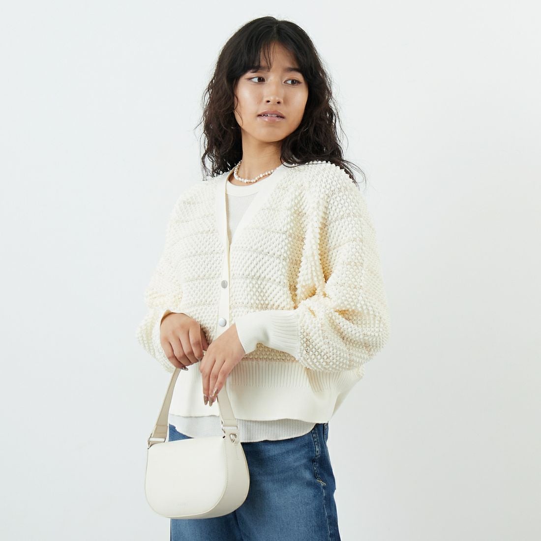 DIGNITE COLLIER [ディニテコリエ] ワッフルシアーニットカーディガン [80256145] 009 ｵﾌ &&モデル身長：162cm 着用サイズ：F&&