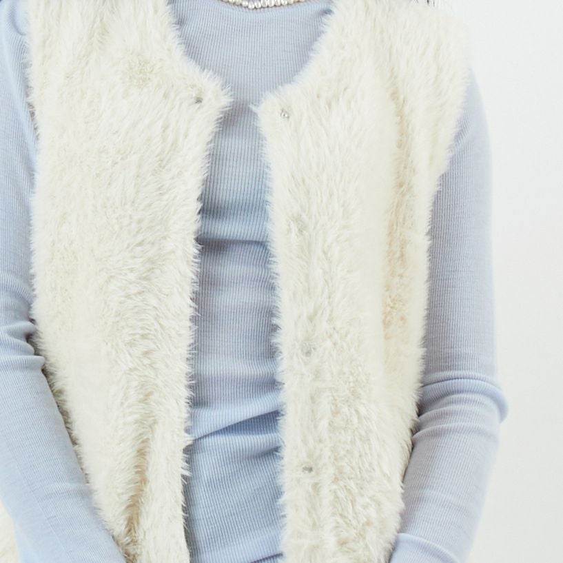 DIGNITE COLLIER [ディニテコリエ] フェザーヤーンペプラムジレ [80256143] 032 ｱｲﾎﾞﾘｰ &&モデル身長：162cm 着用サイズ：F&&