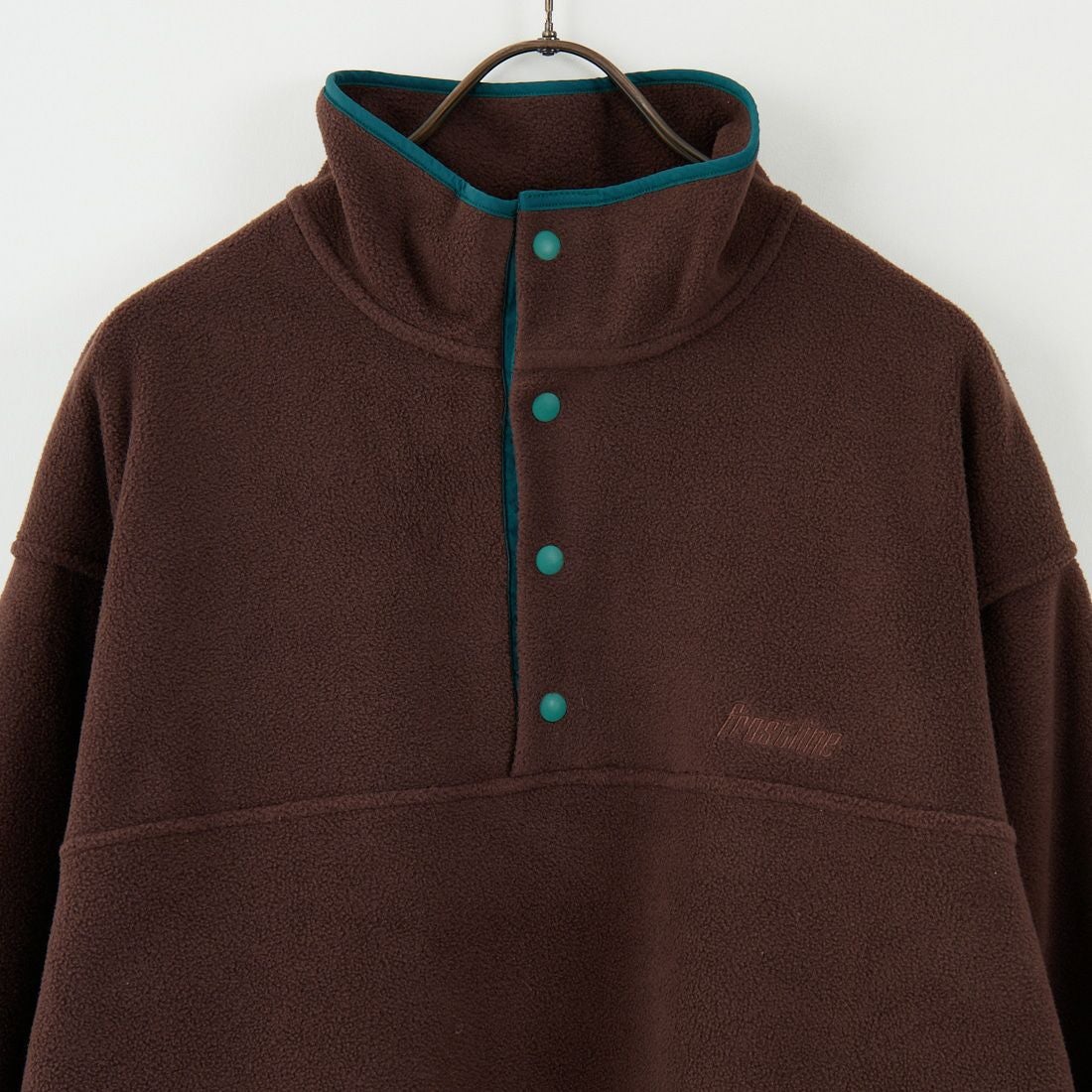 frostline [フロストライン] 別注 フリースハーフスナッププルオーバー [FL17-JK-IN5-JF] BROWN