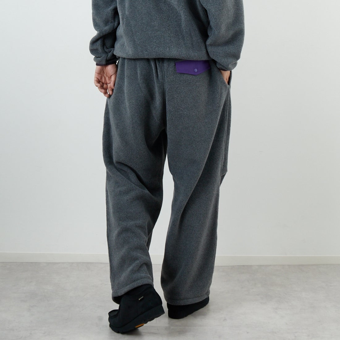 frostline [フロストライン] 別注 フリースパンツ [FL10-PT-IN5-JF] GRAY &&モデル身長：179cm 着用サイズ：L&&