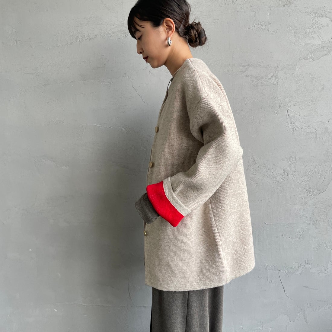 Maison de L'allure [メゾン ドゥ ラリュール] ダブルフェイスニットコート [M24131036] 22 BEG/RED &&モデル身長：150cm 着用サイズ：F&&