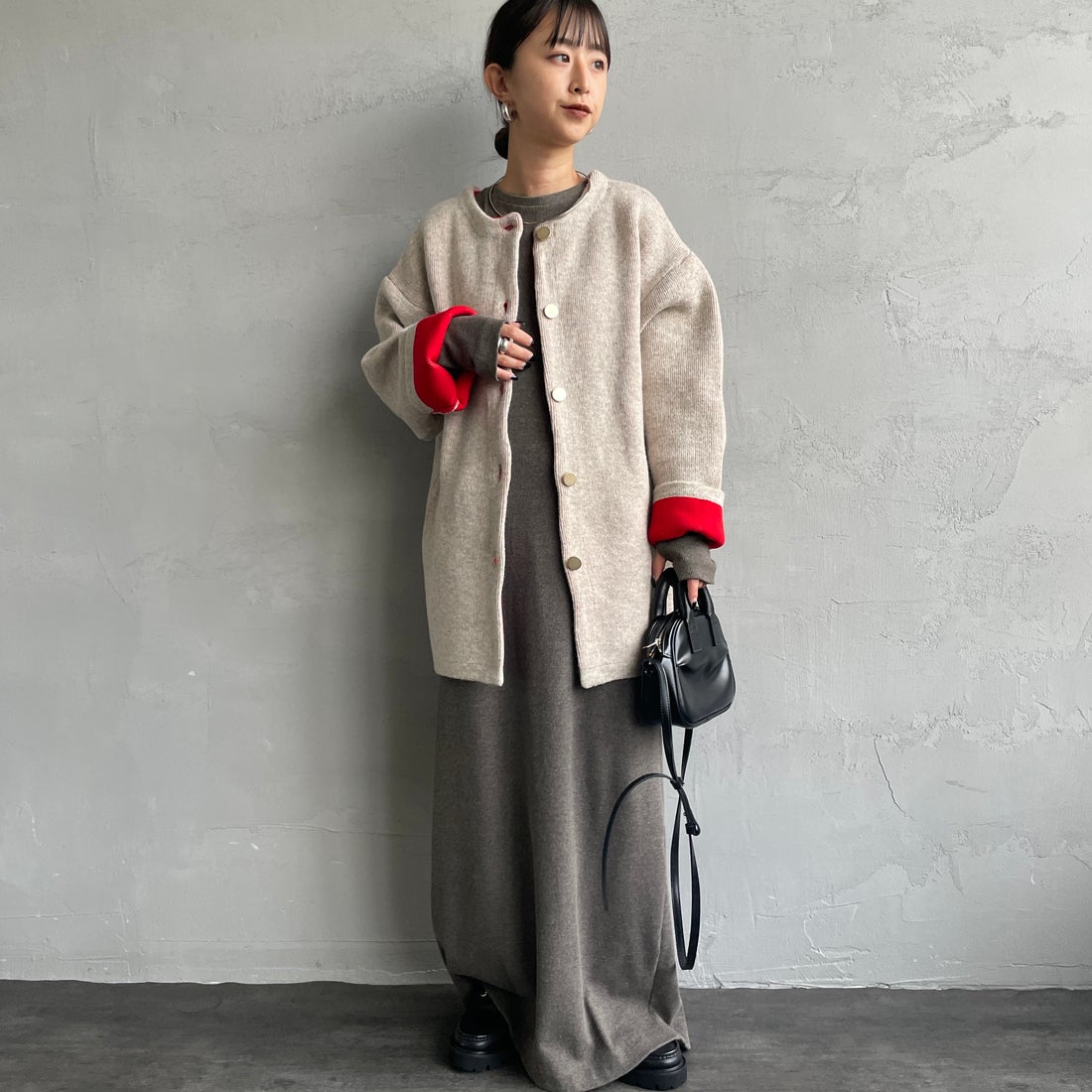 Maison de L'allure [メゾン ドゥ ラリュール] ダブルフェイスニットコート [M24131036] 22 BEG/RED &&モデル身長：150cm 着用サイズ：F&&