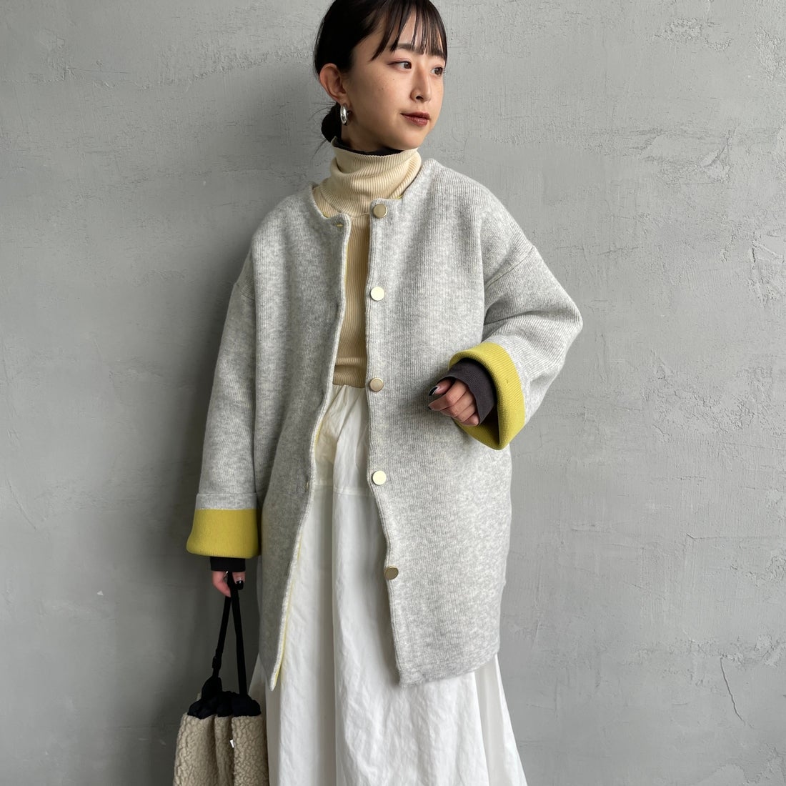 Maison de L'allure [メゾン ドゥ ラリュール] ダブルフェイスニットコート [M24131036] 07 GRY/YEL &&モデル身長：150cm 着用サイズ：F&&