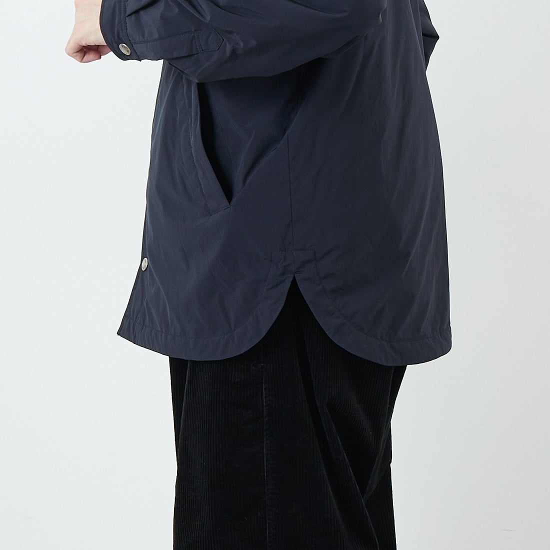 DANTON [ダントン] ピーチタフタ 中綿コーチジャケット [DT-A0716PNT] NAVY &&モデル身長：168cm 着用サイズ：38&&