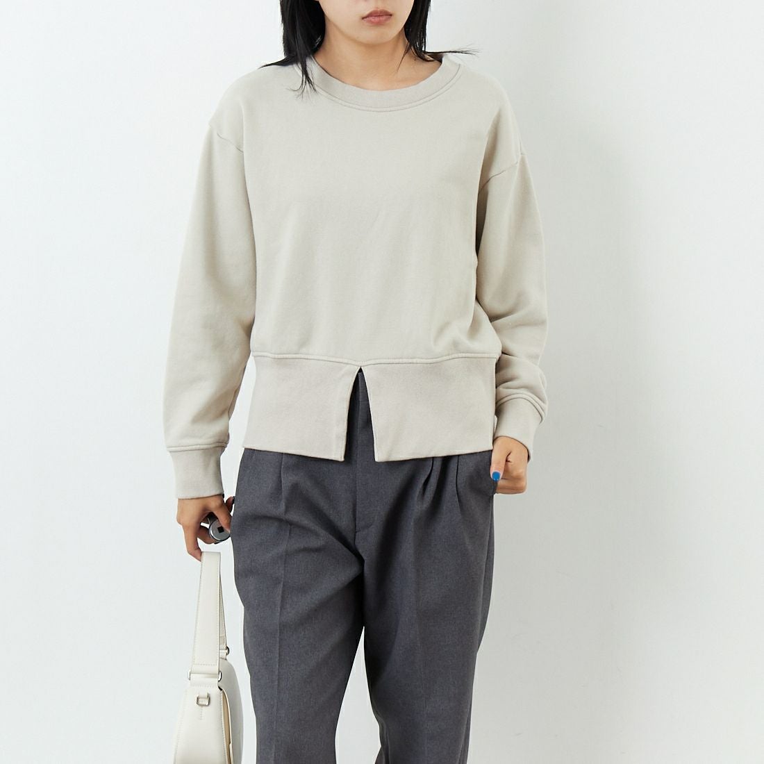 Commencement [コメンスメント] オープンクルーネックスウェット [C-320] SILVER &&モデル身長：167cm 着用サイズ：F&&