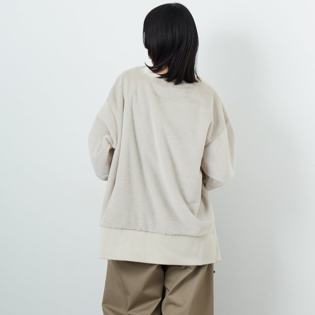 Jf Ready Made [ジェイエフレディメイド] カットファーVネックプルオーバー [3107106] 810 Lｸﾞﾚｲ &&モデル身長：162cm 着用サイズ：F&&