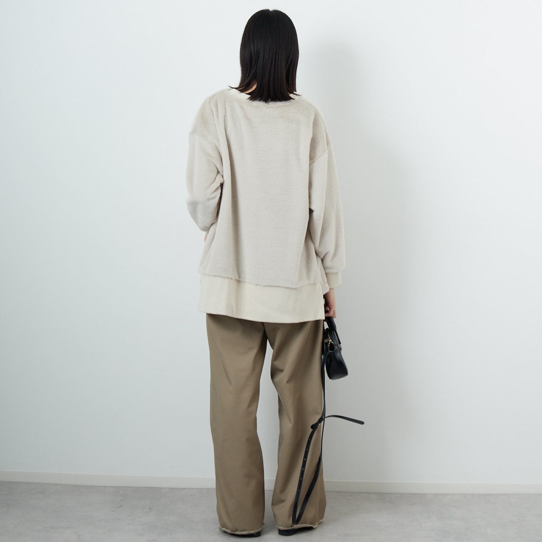 Jf Ready Made [ジェイエフレディメイド] カットファーVネックプルオーバー [3107106] 810 Lｸﾞﾚｲ &&モデル身長：162cm 着用サイズ：F&&