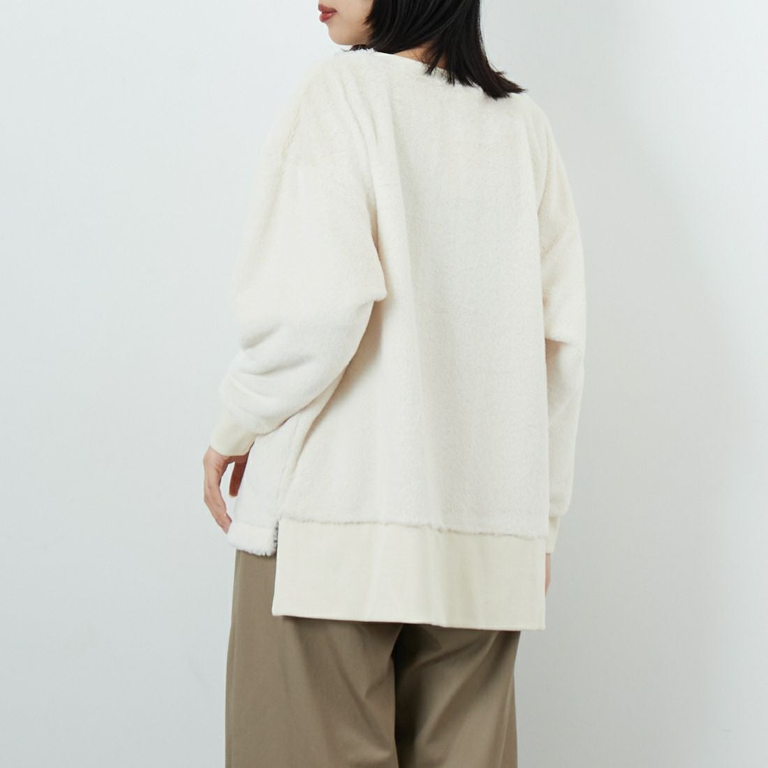 Jf Ready Made [ジェイエフレディメイド] カットファーVネックプルオーバー [3107106] 102 ｷﾅﾘ &&モデル身長：162cm 着用サイズ：F&&