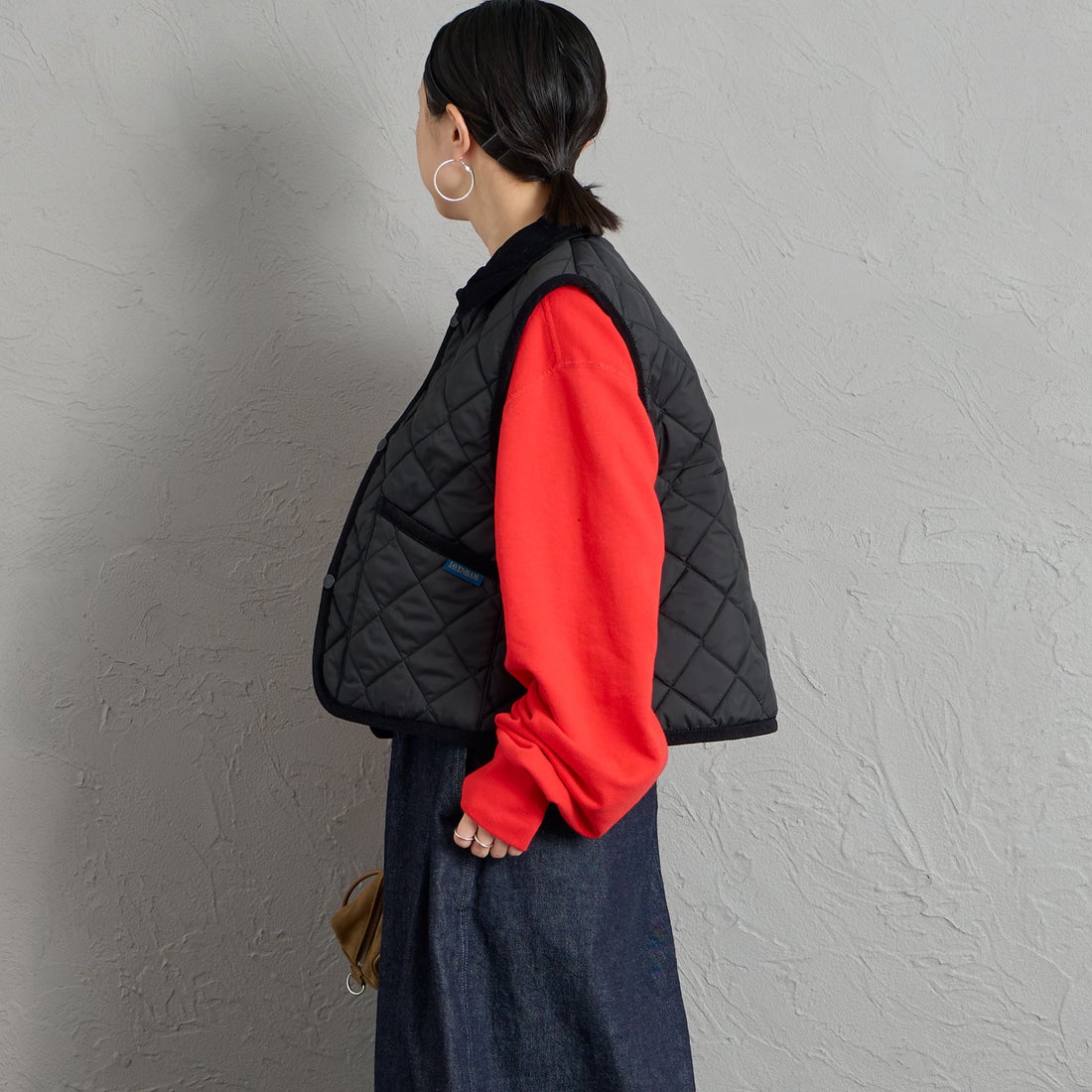 LAVENHAM [ラベンハム] ウィメンズ クロップド レイドン ジレ [LV12121] F44 SABLE &&モデル身長：150cm 着用サイズ：10&&