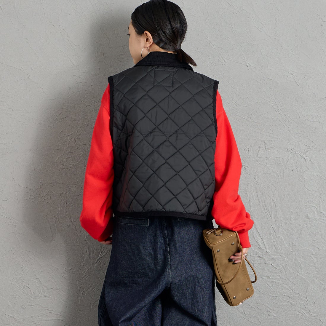 LAVENHAM [ラベンハム] ウィメンズ クロップド レイドン ジレ [LV12121] F44 SABLE &&モデル身長：150cm 着用サイズ：10&&