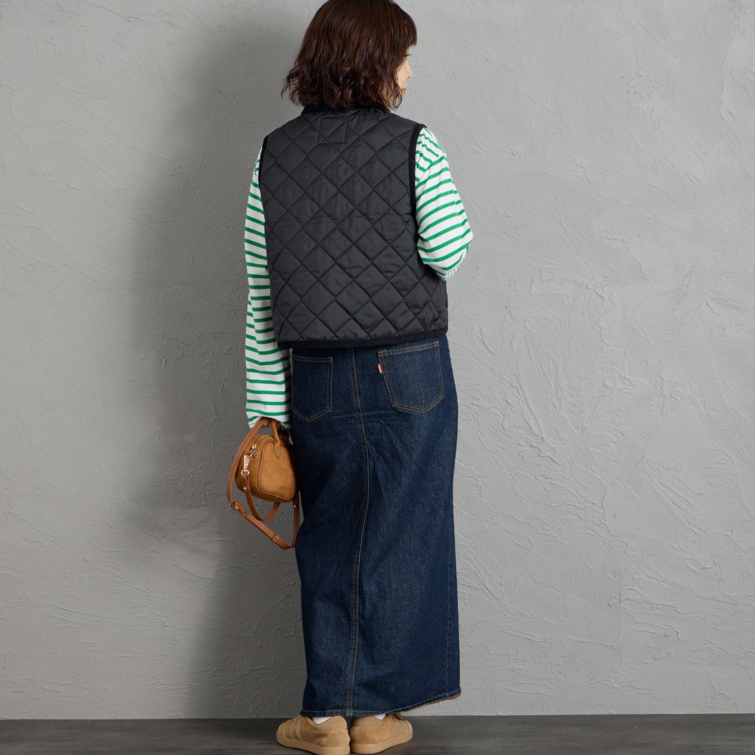 LAVENHAM [ラベンハム] ウィメンズ クロップド レイドン ジレ [LV12121] F44 SABLE &&モデル身長：158cm 着用サイズ：10&&
