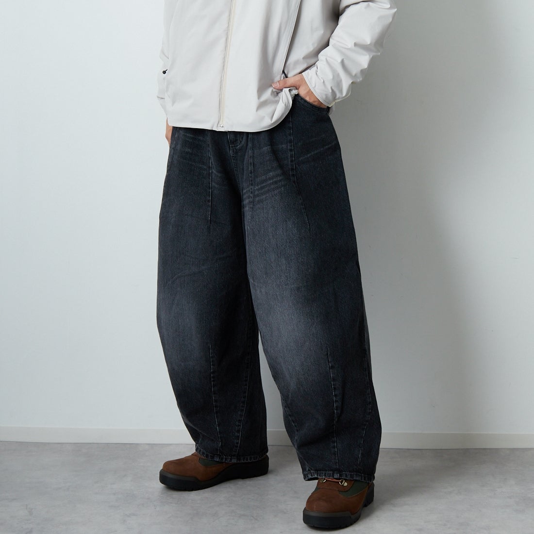 Needles [ニードルズ] ヒザデルジーン [RW235] B BLACK &&モデル身長：179cm 着用サイズ：S&&