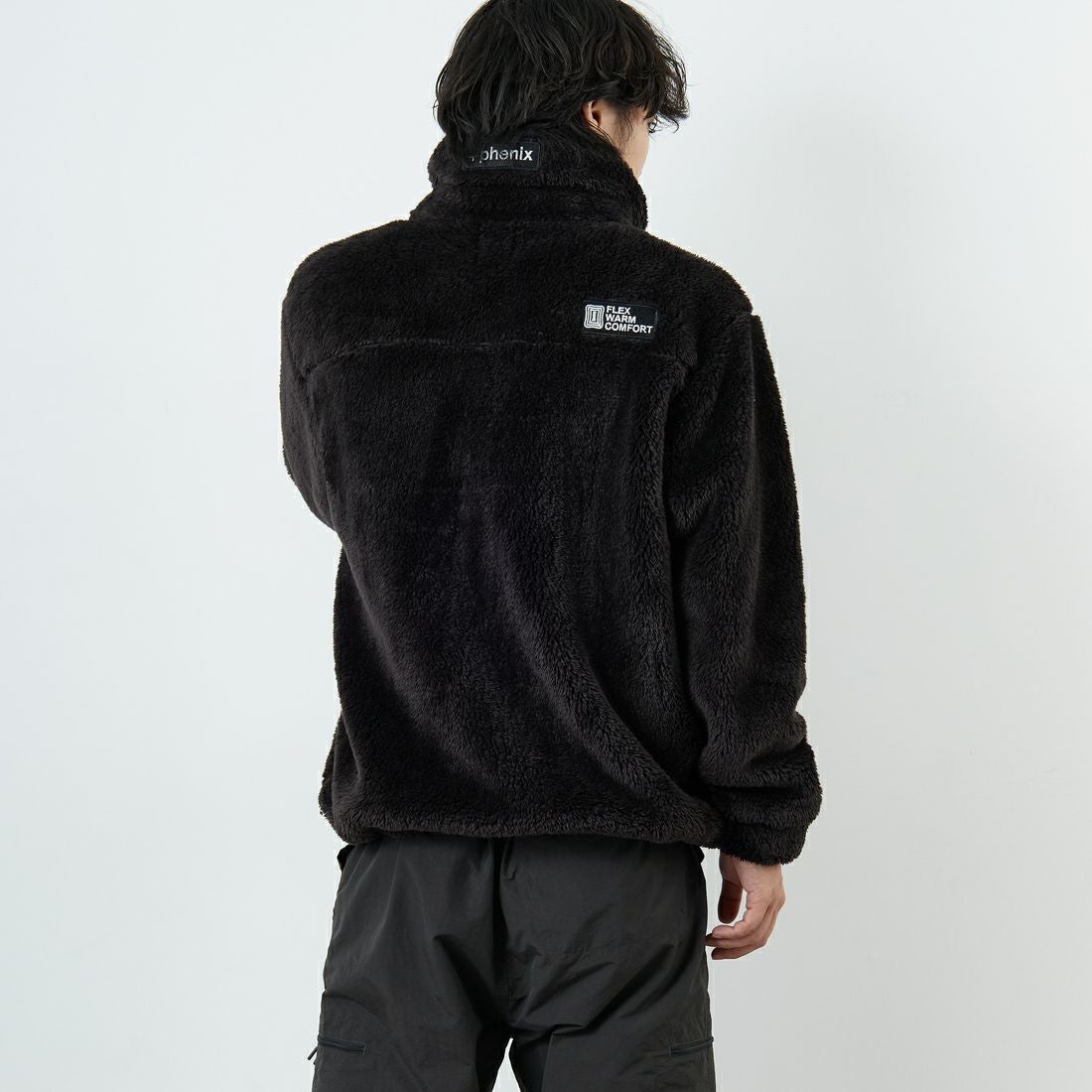 +phenix [プラスフェニックス] ボア フリースジャケット [POO-25083IN-JF] BLACK &&モデル身長：179cm 着用サイズ：XL&&