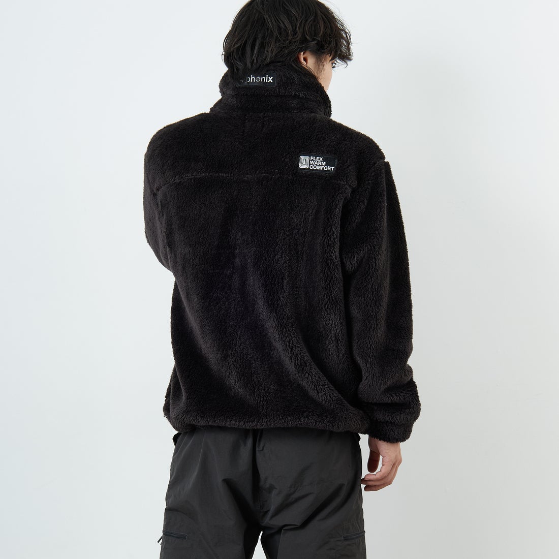 +phenix [プラスフェニックス] ボア フリースジャケット [POO-25083IN-JF] BLACK &&モデル身長：179cm 着用サイズ：XL&&