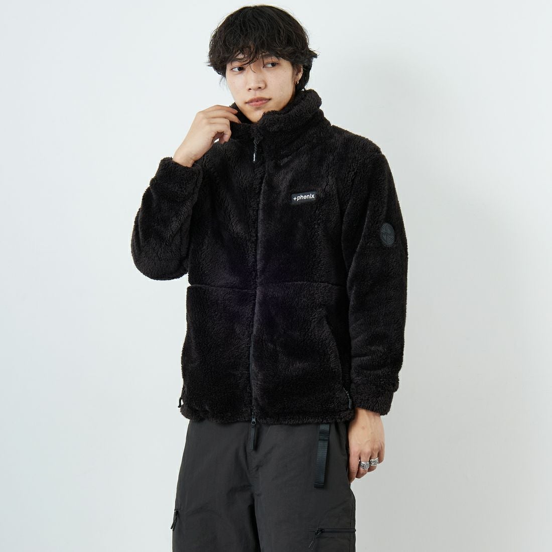 +phenix [プラスフェニックス] ボア フリースジャケット [POO-25083IN-JF] BLACK &&モデル身長：179cm 着用サイズ：M&&