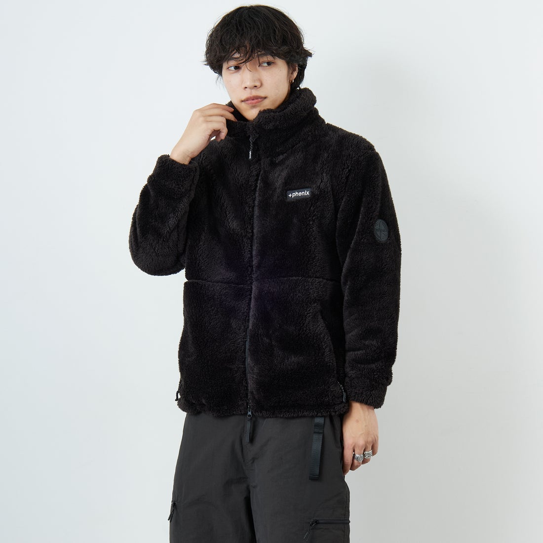 +phenix [プラスフェニックス] ボア フリースジャケット [POO-25083IN-JF] BLACK &&モデル身長：179cm 着用サイズ：M&&