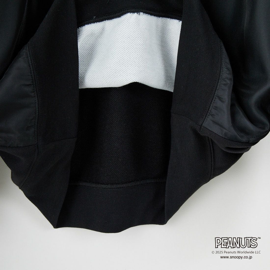 TRIPPY MIKIO ART [トリッピーミキオアート] SNOOPY スプレーアート フーディ [TR-057] BLACK