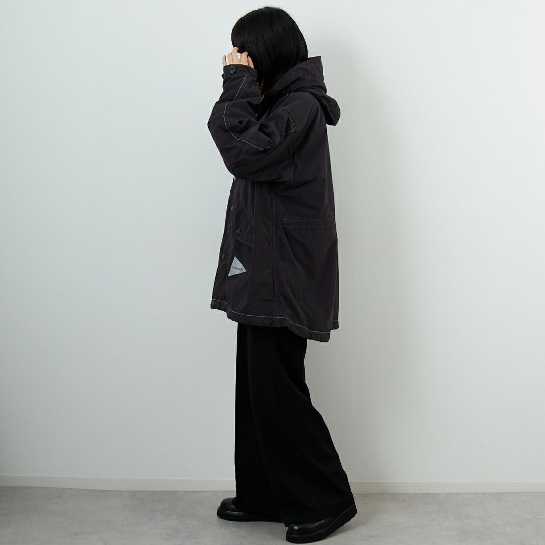 and wander [アンドワンダー] フィッシュテールコート OCTA [5745281051] BLACK &&モデル身長：162cm 着用サイズ：WM&&