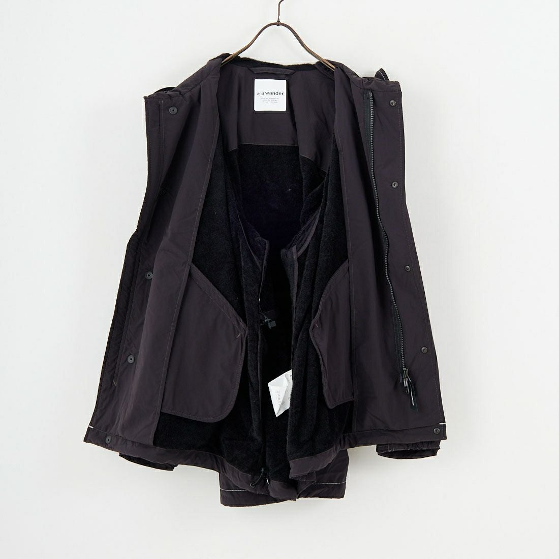 and wander [アンドワンダー] フィッシュテールコート OCTA [5745281051] BLACK