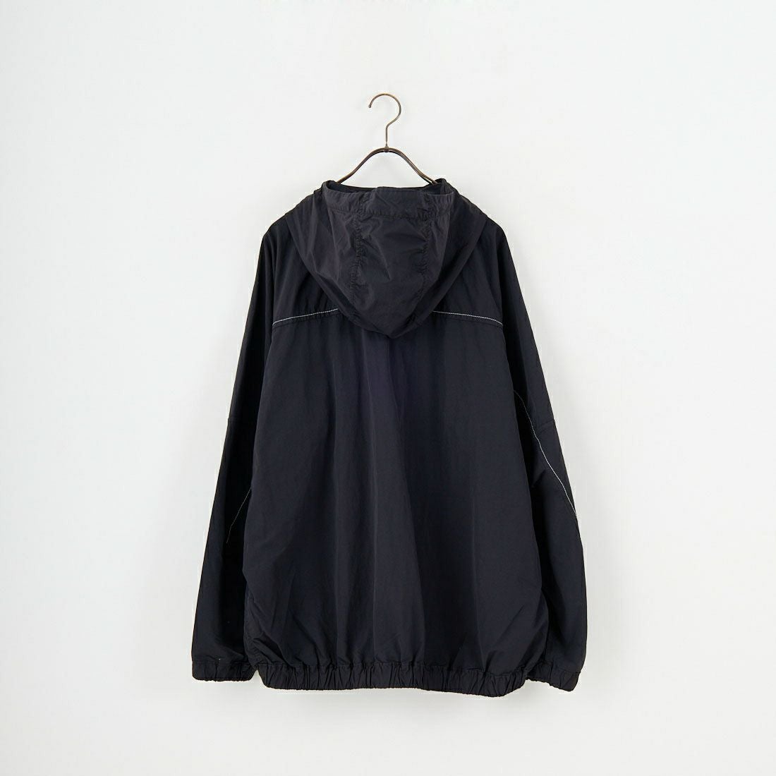 and wander [アンドワンダー] ROA×and wander ガーメントダイ ナイロンフーデッドジャケット [5745221536] BLACK