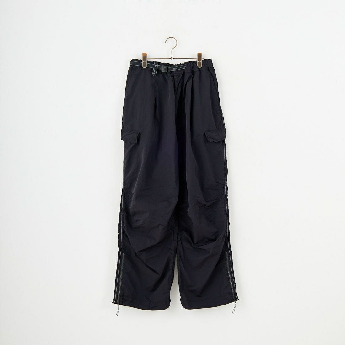 and wander [アンドワンダー] ROA×and wander ガーメントダイ ナイロンパンツ [5745222537]