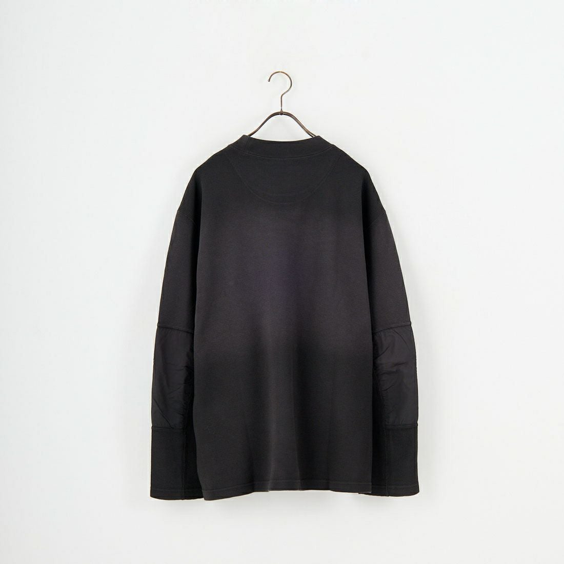 and wander [アンドワンダー] ROA×and wander ガーメントダイ ワッフルポケットTシャツ [5745284539] BLACK