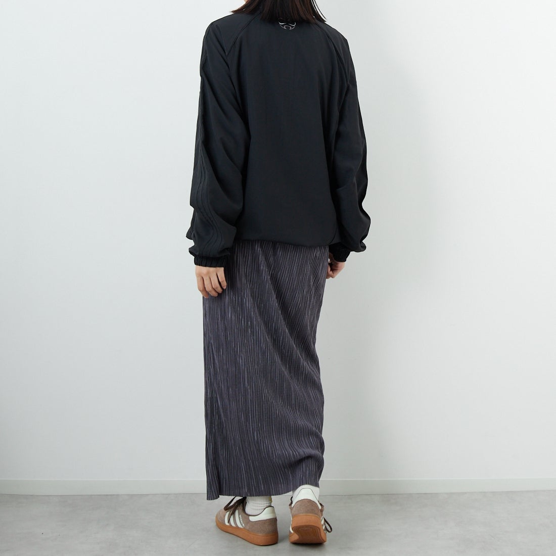 adidas Originals [アディダス オリジナルス] チームガイスト トラックトップ [DVR33] JW5864 &&モデル身長：162cm 着用サイズ：S&&