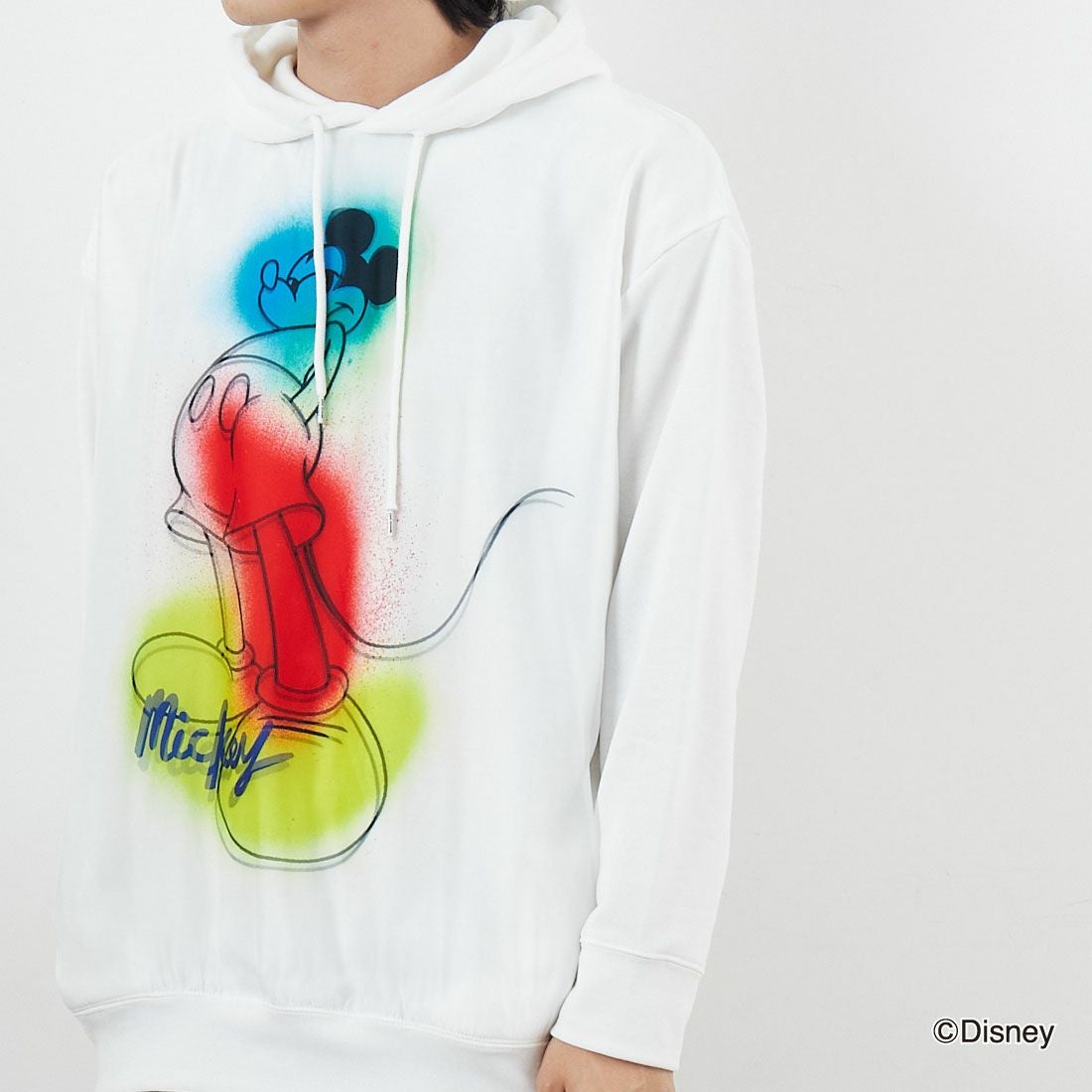 MAXSIX [マックスシックス] Disneyシリーズ SPRAY ART / MICKEY / フーディ [TR-069] WHITE &&モデル身長：179cm 着用サイズ：M&&