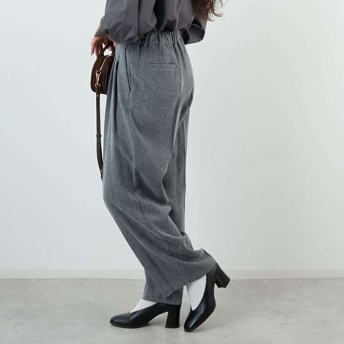 USINE [ユジーヌ] イージーケアウールライク 2タックワイドパンツ