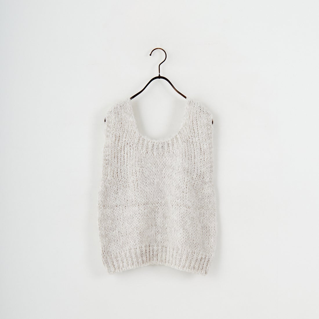 TRICOTS JEAN MARC [トリコット ジーン マルク] ニットベスト [SEVULLE] 225 ECRU C