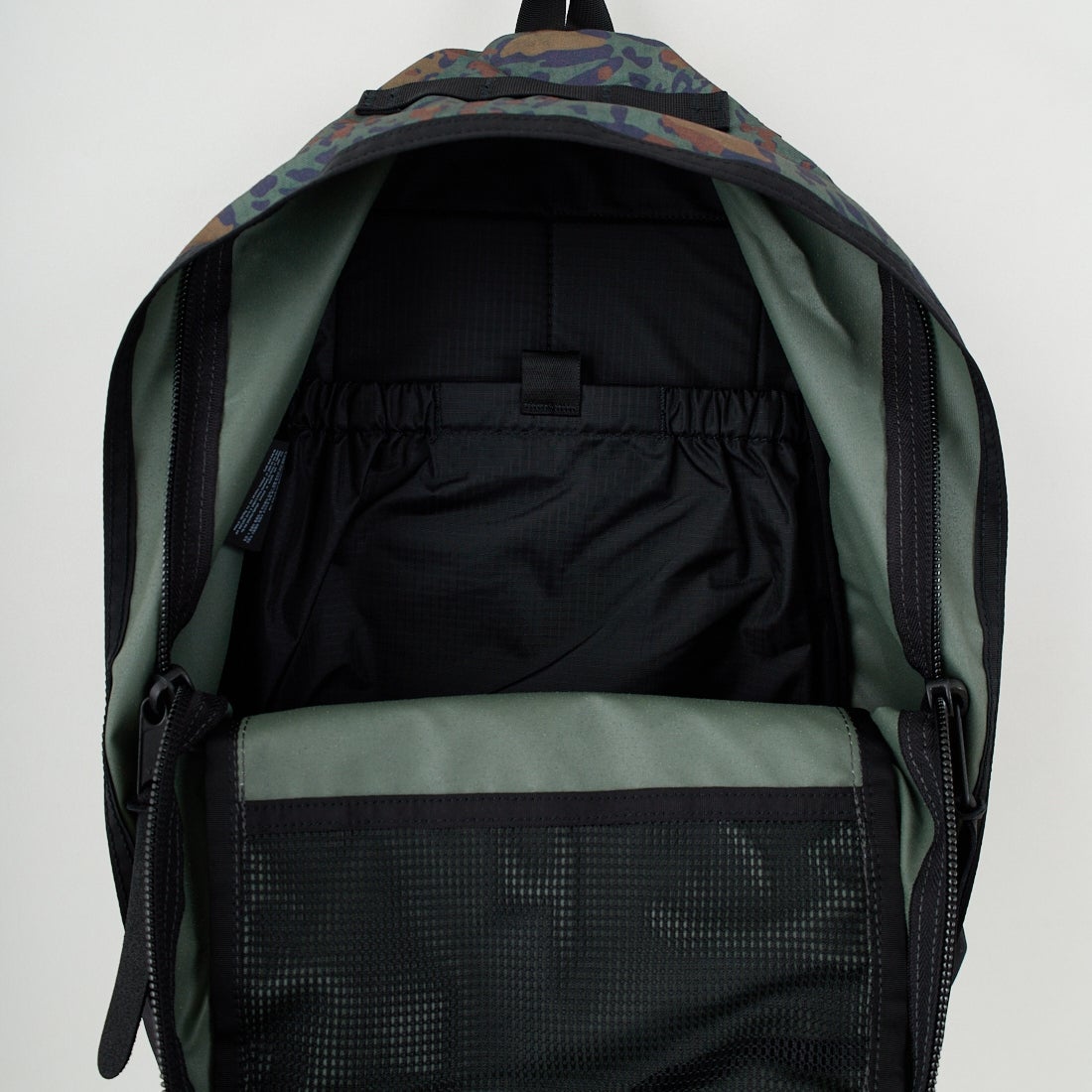 GREGORY [グレゴリー] デイパック [DAY-PACK] ﾐﾘﾀﾘｰﾚｵﾊﾟｰ