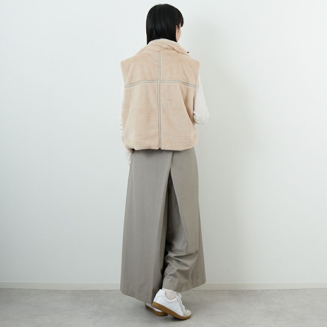 Kelen [ケレン] タックプリーツ デザインパンツ KUKUS [LKL25FPT2110] GRAYGE &&モデル身長：162cm 着用サイズ：M&&