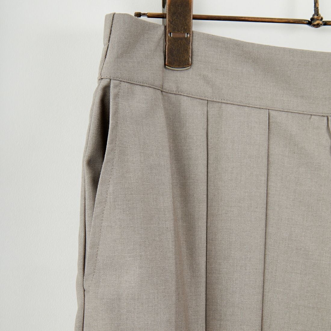 Kelen [ケレン] タックプリーツ デザインパンツ KUKUS [LKL25FPT2110] GRAYGE