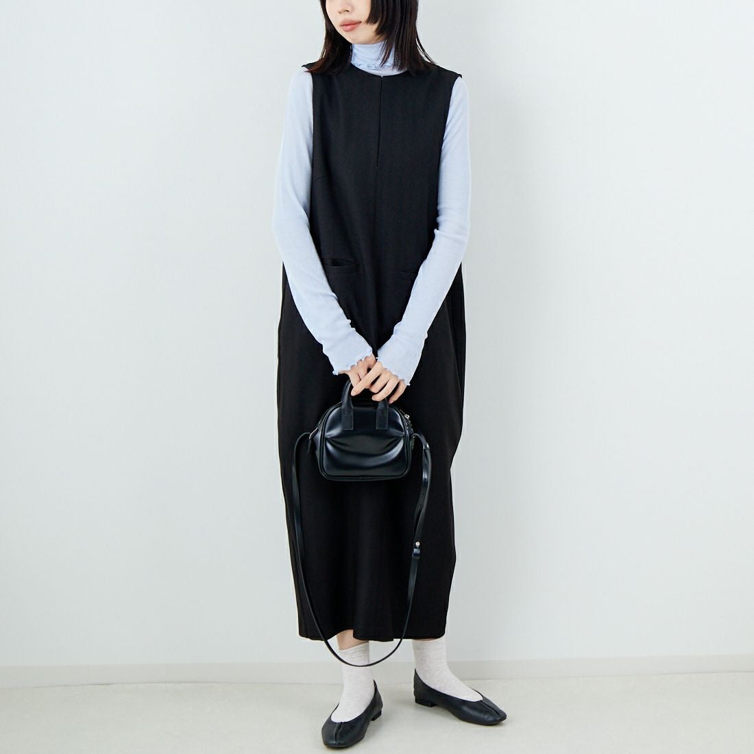 USINE [ユジーヌ] イージーケアキーネックジャンパースカート [21256063] 004 ﾌﾞﾗｯｸ &&モデル身長：162cm 着用サイズ：34&&