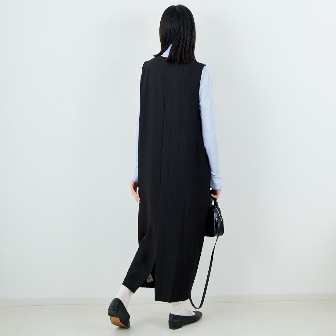USINE [ユジーヌ] イージーケアキーネックジャンパースカート [21256063] 004 ﾌﾞﾗｯｸ &&モデル身長：162cm 着用サイズ：34&&