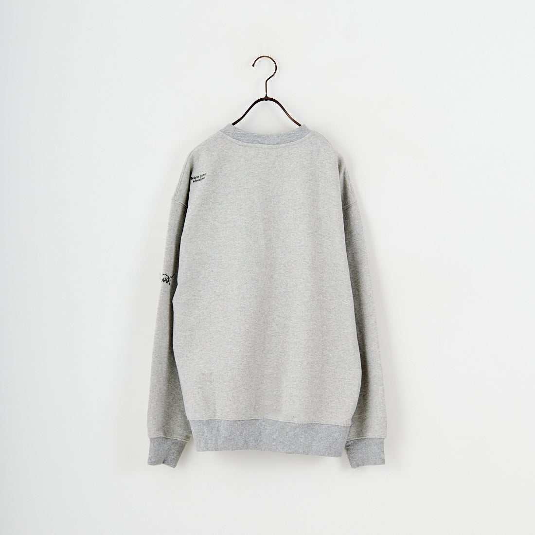JEANSFACTORY × NANGA [ジーンズファクトリー × ナンガ] 別注 ワンポイントロゴ刺繍 ジップポケットスウェット [NW2503-JF] GRAY